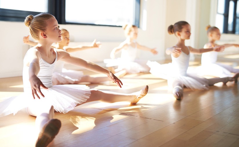 Ballet-Dance-Class-feature-825x509
